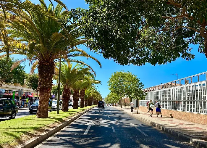 In Ocean Park, Costa Adeje, Tenerife Апартаменты Адехе